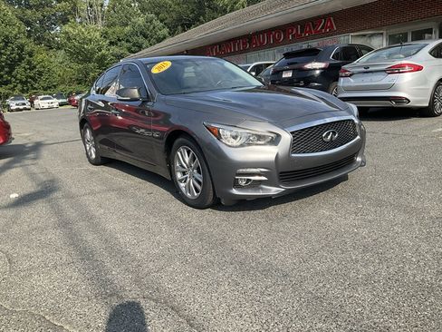 Used 2015 INFINITI Q50 AWD w/ Moonroof Package image 3