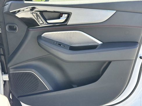 Used 2023 Acura MDX A-Spec image 19