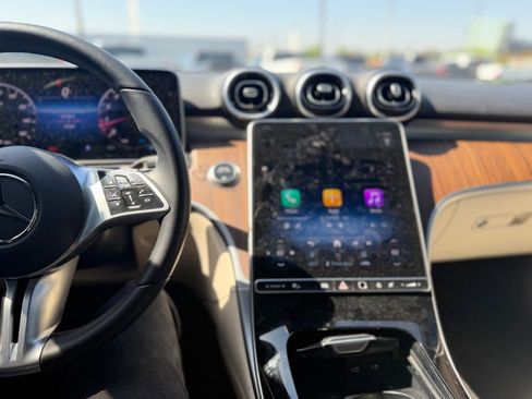 Used 2025 Mercedes-Benz C 300 4MATIC Sedan image 7