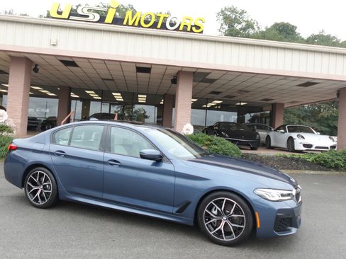 Used 2023 BMW 540i xDrive w/ M Sport Package image 25