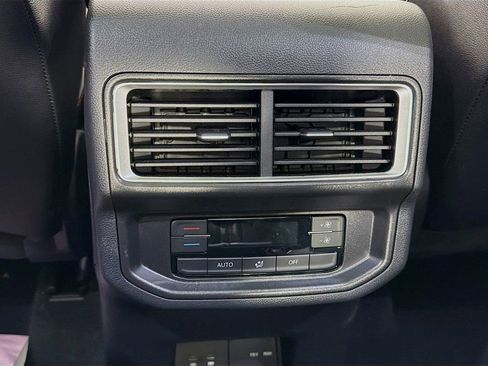 Used 2025 Volkswagen Atlas Peak Edition SE image 26