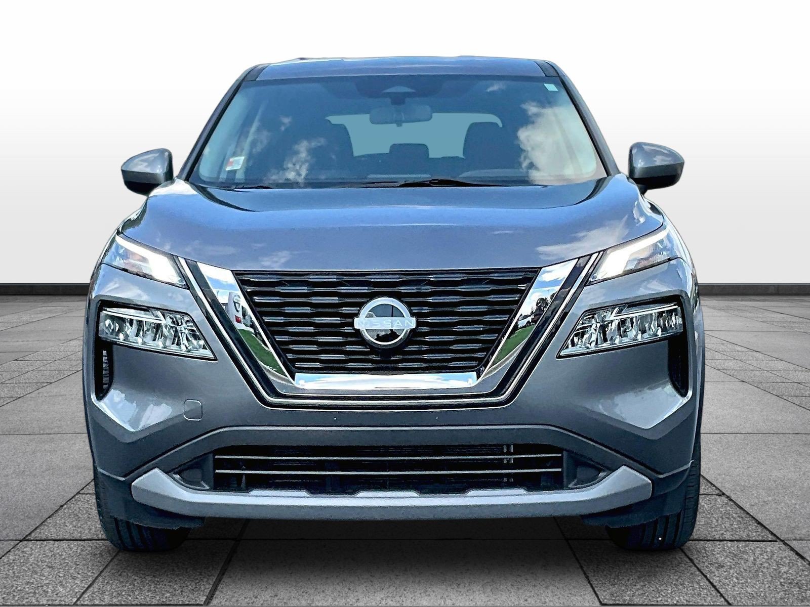 Certified 2023 Nissan Rogue SV AWD/4WD image 2