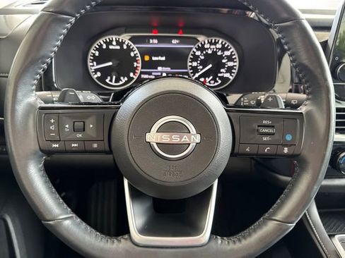 Used 2024 Nissan Pathfinder SL w/ SL Premium Package image 34