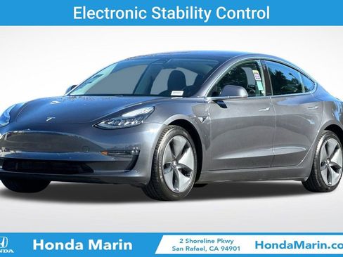 Used 2018 Tesla Model 3 Mid Range image 9