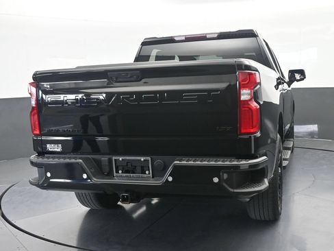 Used 2022 Chevrolet Silverado 1500 LTZ RWD image 5