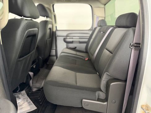 Used 2013 Chevrolet Silverado 2500 LT AWD/4WD image 30