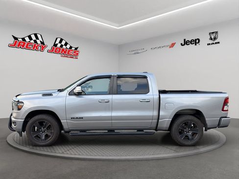 Used 2020 RAM 1500 Big Horn AWD/4WD image 3