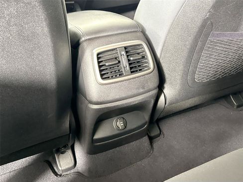 Used 2019 Kia Sorento L image 35