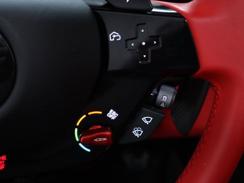 Used 2025 Ferrari 296 GTS image 31