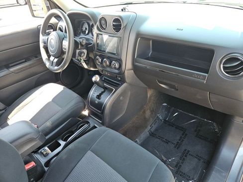 Used 2014 Jeep Patriot Sport w/ Power Value Group AWD/4WD image 21
