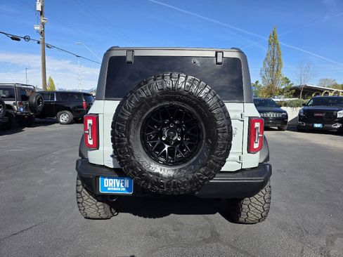 Used 2024 Ford Bronco Everglades image 6