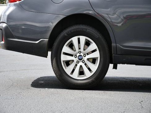 Used 2019 Subaru Outback 2.5i AWD/4WD image 10