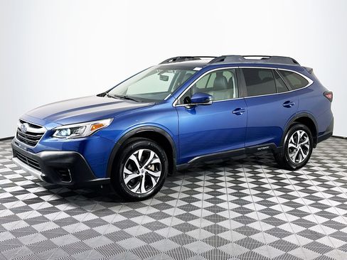 Used 2021 Subaru Outback Limited XT image 4
