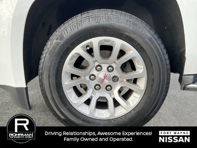 Used 2017 GMC Yukon SLE AWD/4WD image 9