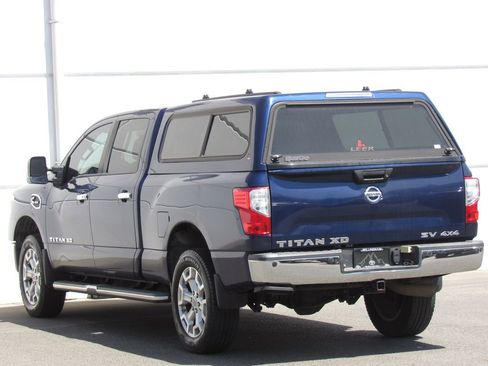 Used 2016 Nissan Titan SV AWD/4WD image 5
