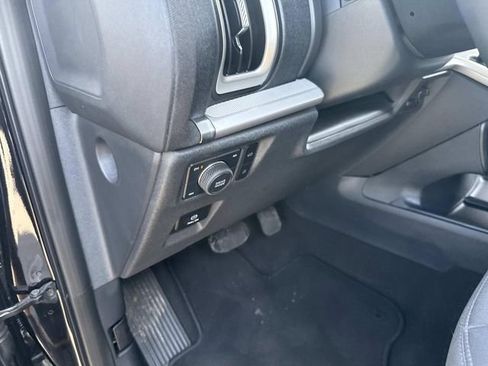 Certified 2025 Ford Expedition Active AWD/4WD image 28