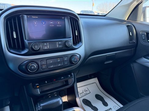 Used 2021 Chevrolet Colorado LT w/ Fleet Safety Package image 32