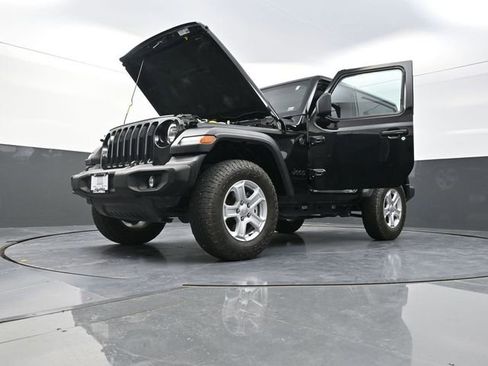 Used 2023 Jeep Wrangler Sport S image 29