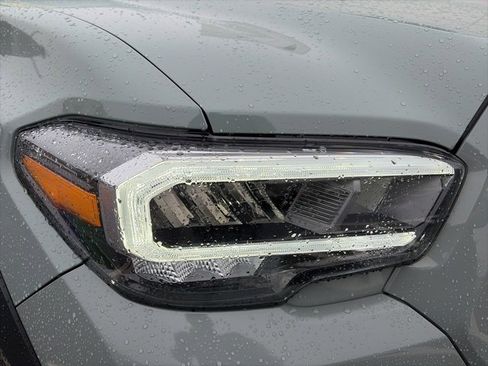 Used 2023 Toyota Tacoma TRD Off-Road image 14
