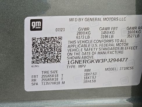 Used 2023 Chevrolet Traverse LT image 32