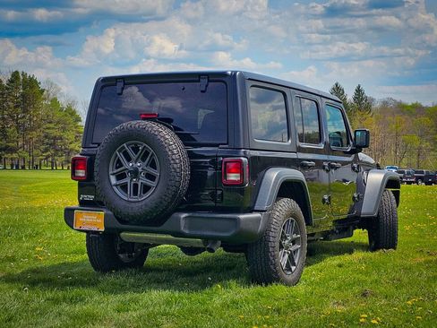 Certified 2026 Jeep Wrangler Unlimited Sport AWD/4WD image 3