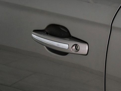 Used 2016 Lincoln MKX Reserve w/ Technology Package FWD image 42