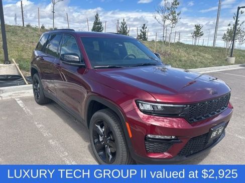 Used 2024 Jeep Grand Cherokee Limited w/ Luxury Tech Group II AWD/4WD image 3