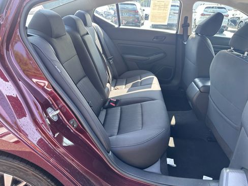 Used 2025 Nissan Altima 2.5 SV FWD image 22