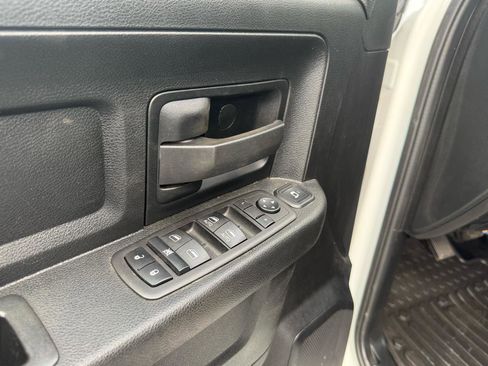 Used 2023 RAM 3500 Tradesman w/ Chrome Appearance Group AWD/4WD image 15