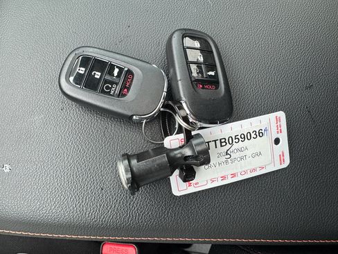 Certified 2025 Honda CR-V Sport image 31