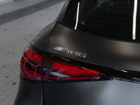 New 2026 Mercedes-Benz GLC 43 AMG 4MATIC image 22