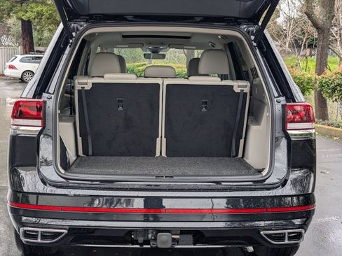 Used 2024 Volkswagen Atlas SEL Premium R-Line image 6