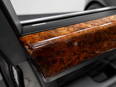 Used 2016 Bentley Mulsanne Speed image 39