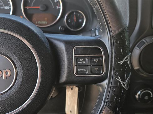 Used 2013 Jeep Wrangler Sport w/ Connectivity Group AWD/4WD image 10