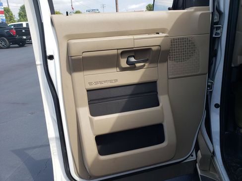 Used 2011 Ford E-150 and Econoline 150 w/ Premium Van Group RWD image 11