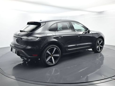 Certified 2025 Porsche Macan AWD/4WD image 15