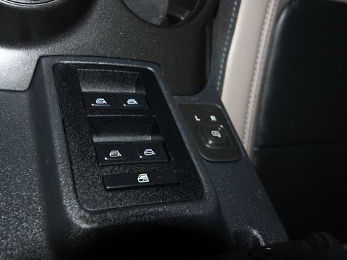 Used 2022 Ford Bronco Wildtrak AWD/4WD image 17
