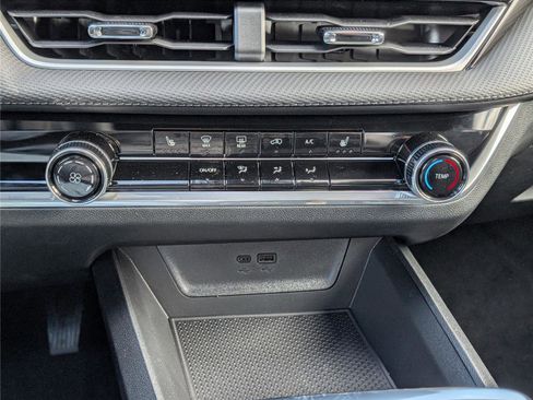 New 2026 Chevrolet Equinox LT image 19