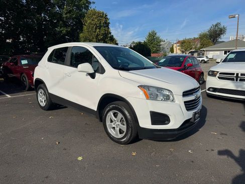 Used 2016 Chevrolet Trax LS image 7