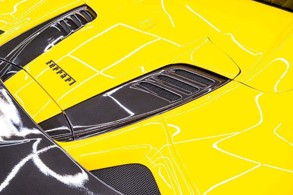 Used 2021 Ferrari F8 Tributo RWD image 36