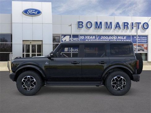 New 2025 Ford Bronco Outer Banks image 3