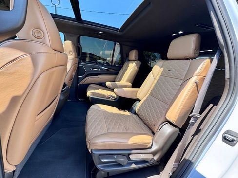 Used 2023 Cadillac Escalade Premium Luxury w/ LPO, Floor Liner Package RWD image 16