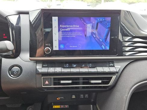 Used 2025 Toyota Camry LE FWD image 9