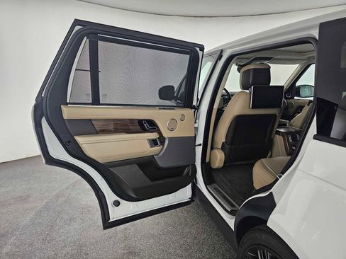 Used 2019 Land Rover Range Rover Long Wheelbase Supercharged image 16