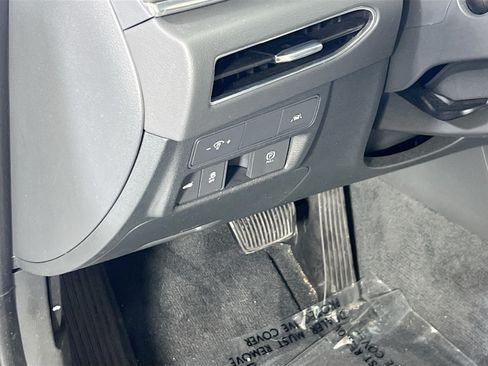 Used 2023 Hyundai Sonata SEL w/ Convenience Package FWD image 10