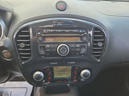 Used 2011 Nissan Juke SV w/ Chrome Pkg FWD image 20