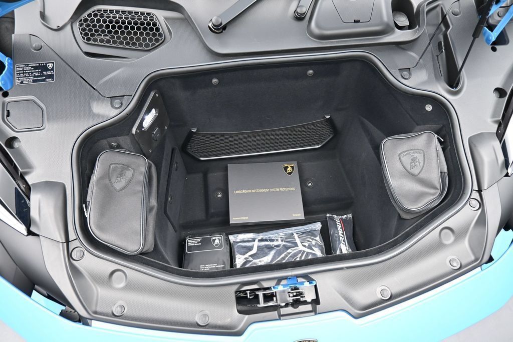 Used 2026 Lamborghini Temerario AWD/4WD image 25