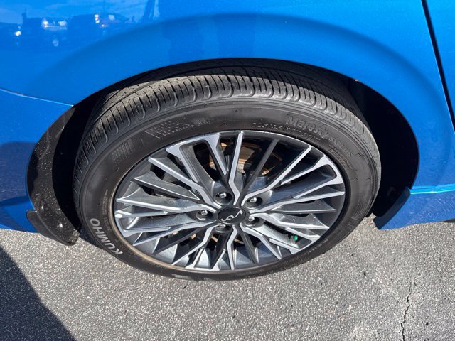 Used 2023 Kia Forte GT-Line w/ GT-Line Premium Package FWD image 14