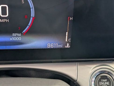 Used 2025 Chevrolet Trax LT w/ Driver Confidence Package image 21