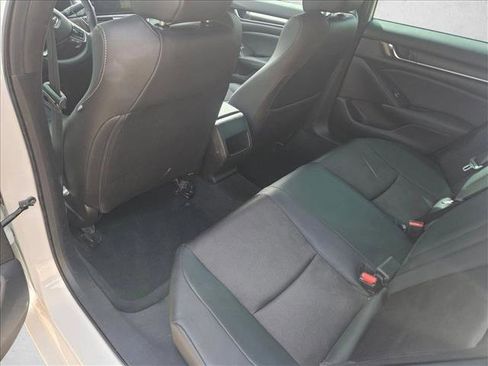 Used 2019 Honda Accord Sport image 10